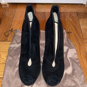 Gianvito Rossi Suede Bootie EUC